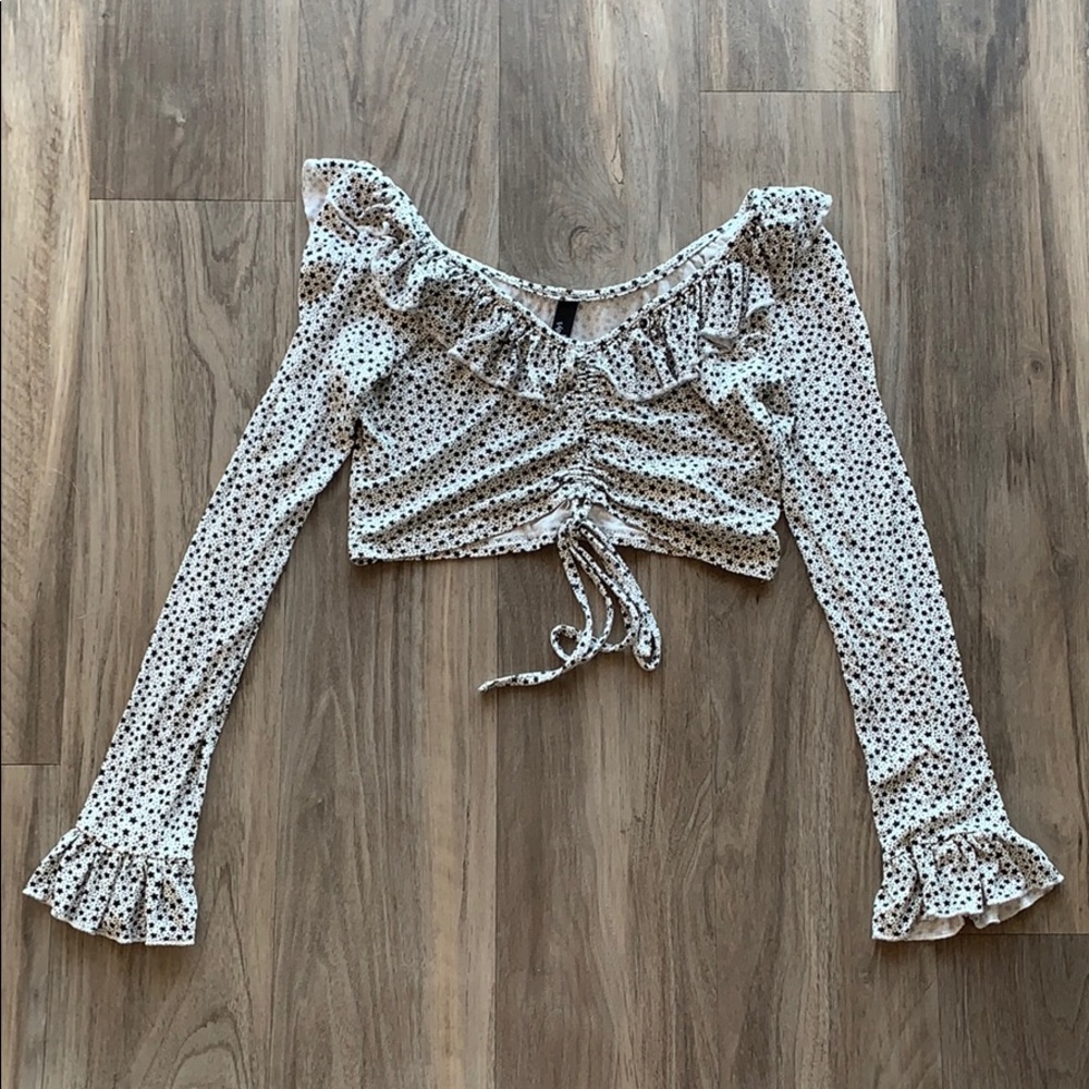 Star pattern Bell-sleeve Crop Top Nobody’s Child